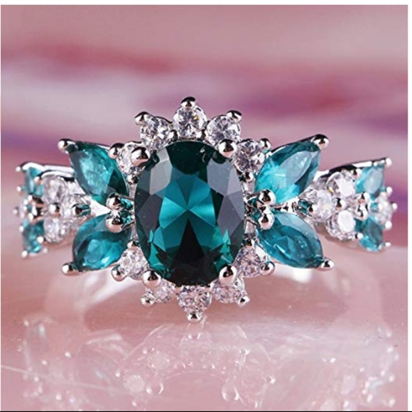 NWT Turquoise Topaz Sterling Silver Statement Ring - Picture 2 of 5